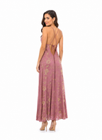 Arriendo de vestido largo morado con dorado