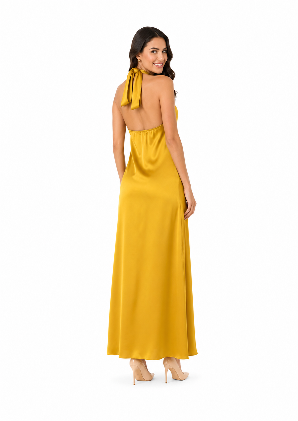 Arriendo de Vestido largo satín mostaza cuello halter largo tajo pierna