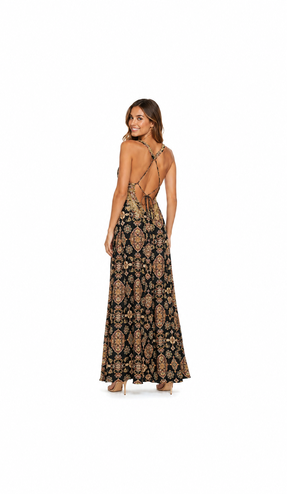 Arriendo de Vestido Largo India Chic Negro con mándalas y bordados dorados