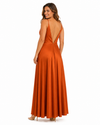 Arriendo de Vestido largo Terracota con nudo en busto marca Lova