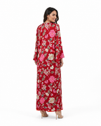 Arriendo de Kimono Rojo Con Flores Rosadas Y Blancas Victoria Riveau