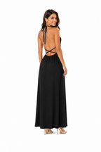 Arriendo de vestido negro de lycra con cinturon dorado