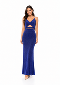 Arriendo de vestido azul con brillos y cut out largo