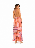 Arriendo de Vestido largo ajustado cuello halter acuarela trapeado