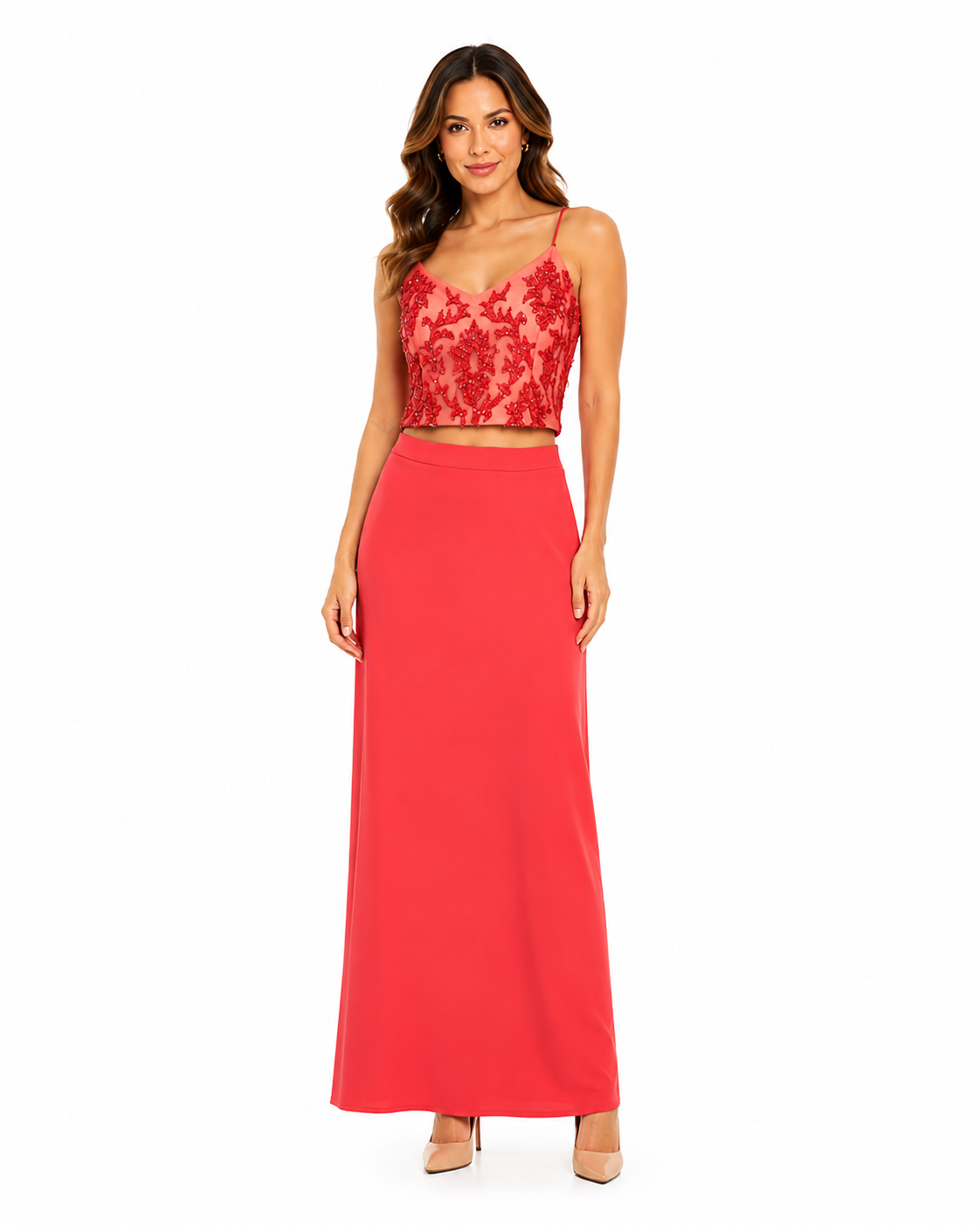 Arriendo de conjunto rojo con peto de lentejuelas