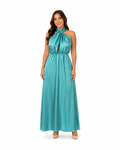 Arriendo de vestido largo de seda celeste multiforma con elastico en cintura
