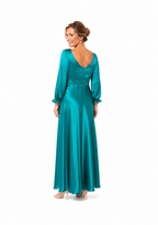 Arriendo de vestido largo con mangas y amarre en cintura de seda