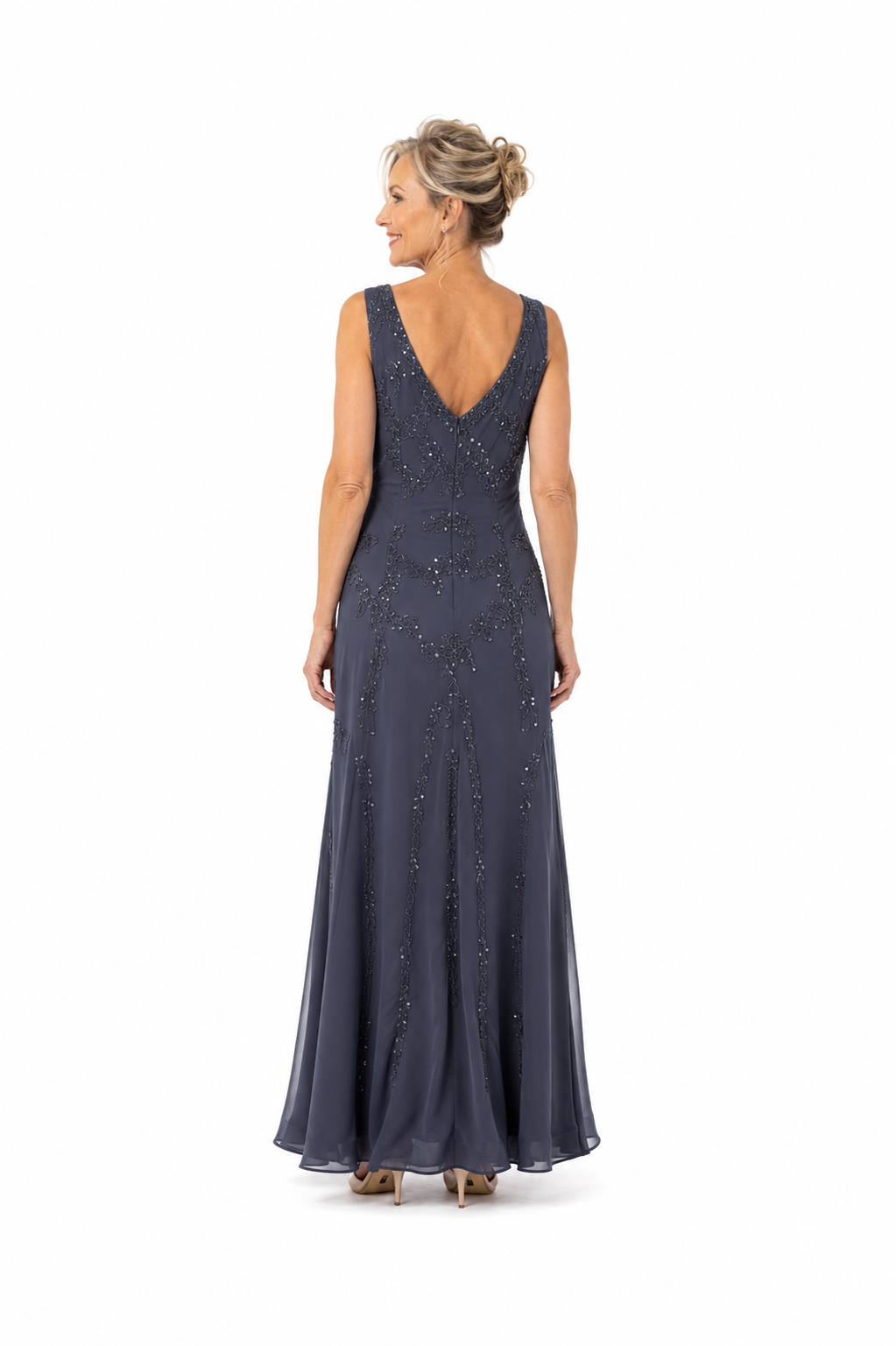 Arriendo de vestido largo con brillos escote y espalda en V