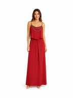 Arriendo de Vestido largo lycra suricata rojo con cadenas