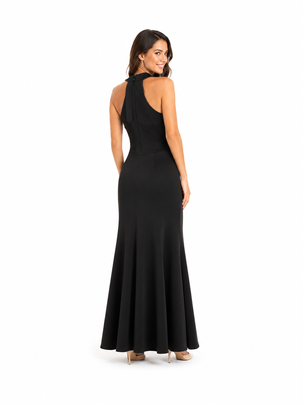 Arriendo de vestido negro liso largo tela pesada corte sirena