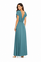 Arriendo de vestido lycra elasticado escote y espalda en V