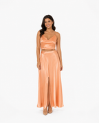 Arriendo de conjunto de dos piezas salmon