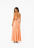 Arriendo de conjunto de dos piezas salmon