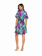 Arriendo de Vestido corto estampado verde con morado