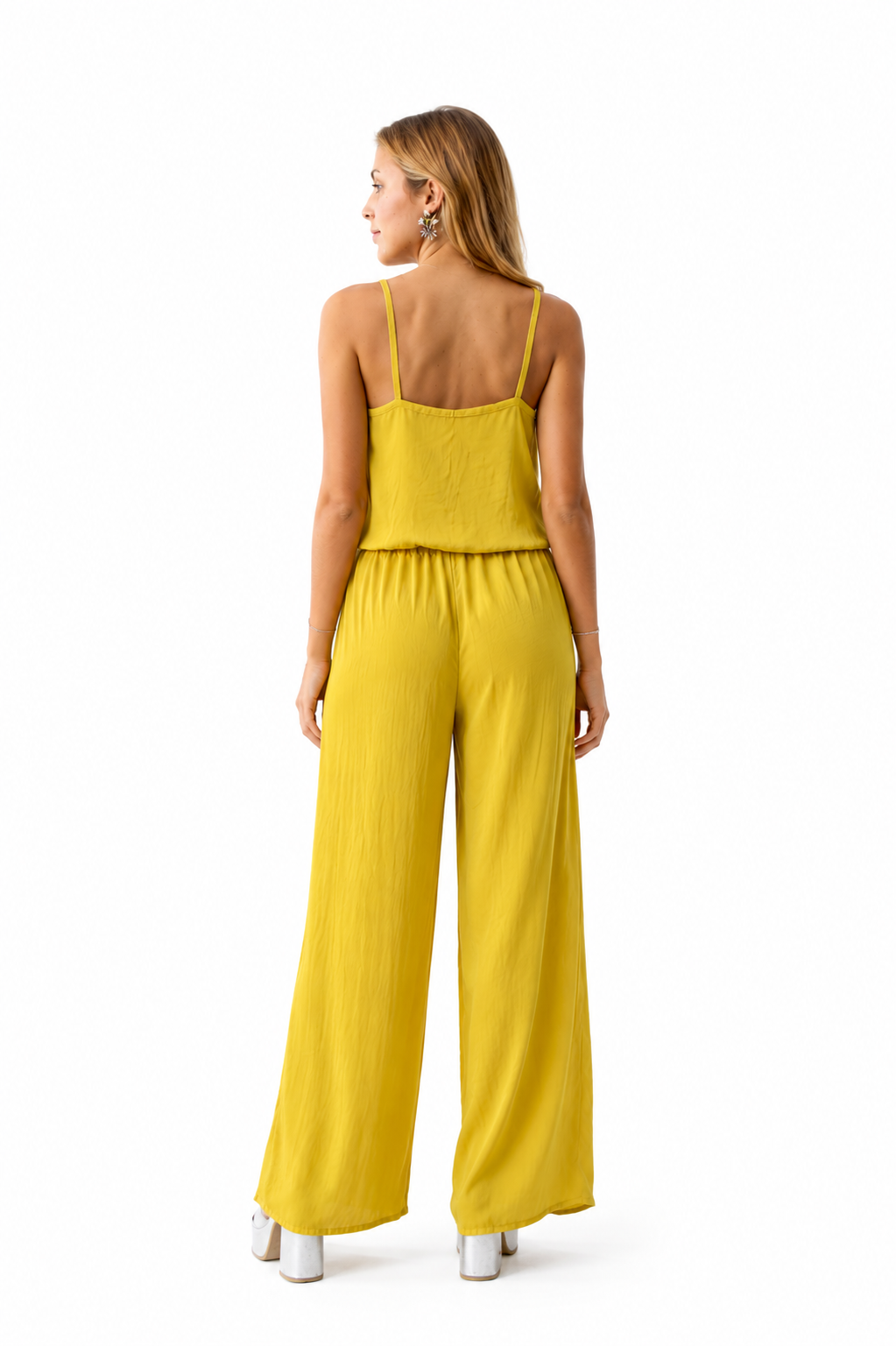Arriendo de Conjunto color mostaza de seda