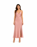 Arriendo de Vestido middie rosado con botones en el tajo y escote en v