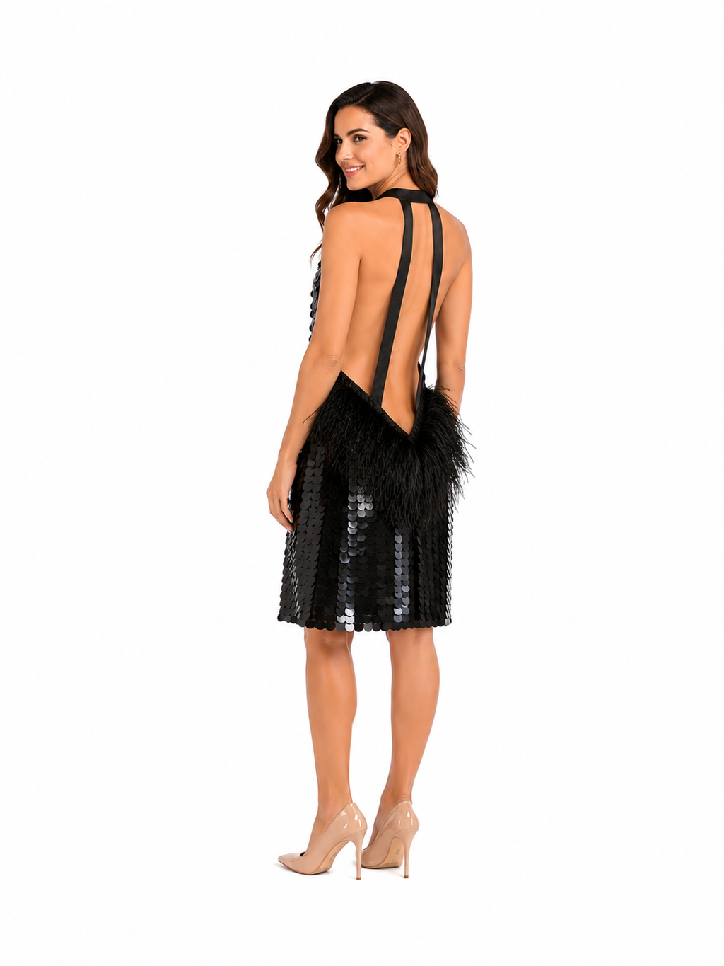Arriendo de Vestido corto con lentejuelas negras grandes y plumas