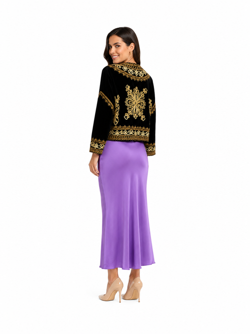 Arriendo de Chaqueta negra con dorado nicole