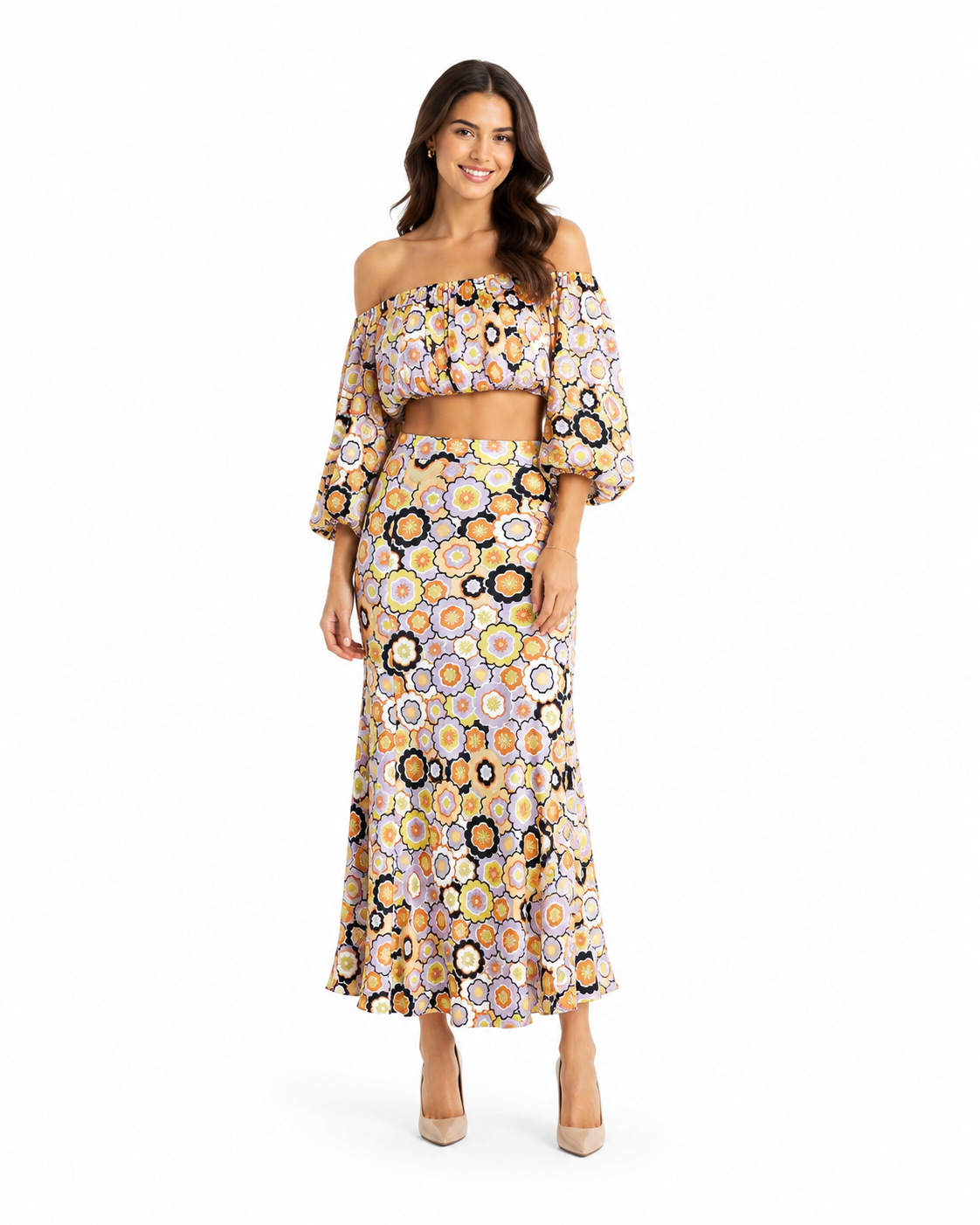 Arriendo de conjunto de dos piezas largo sfera lila con estampado de flores mangas aglobadas