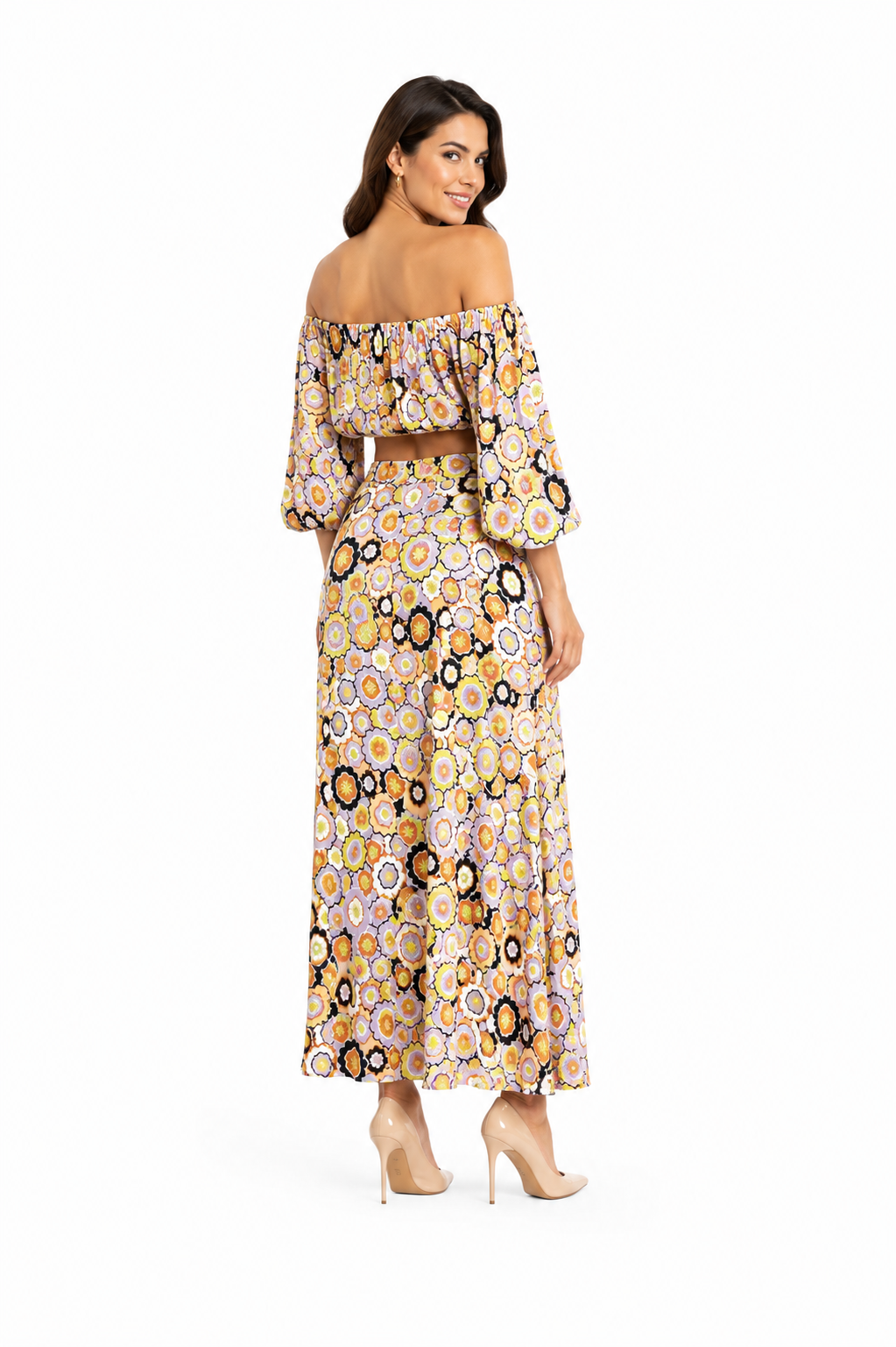 Arriendo de conjunto de dos piezas largo sfera lila con estampado de flores mangas aglobadas