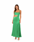 Arriendo de vestido largo verde asimétrico