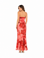 Arriendo de vestido largo con diseño de Australia