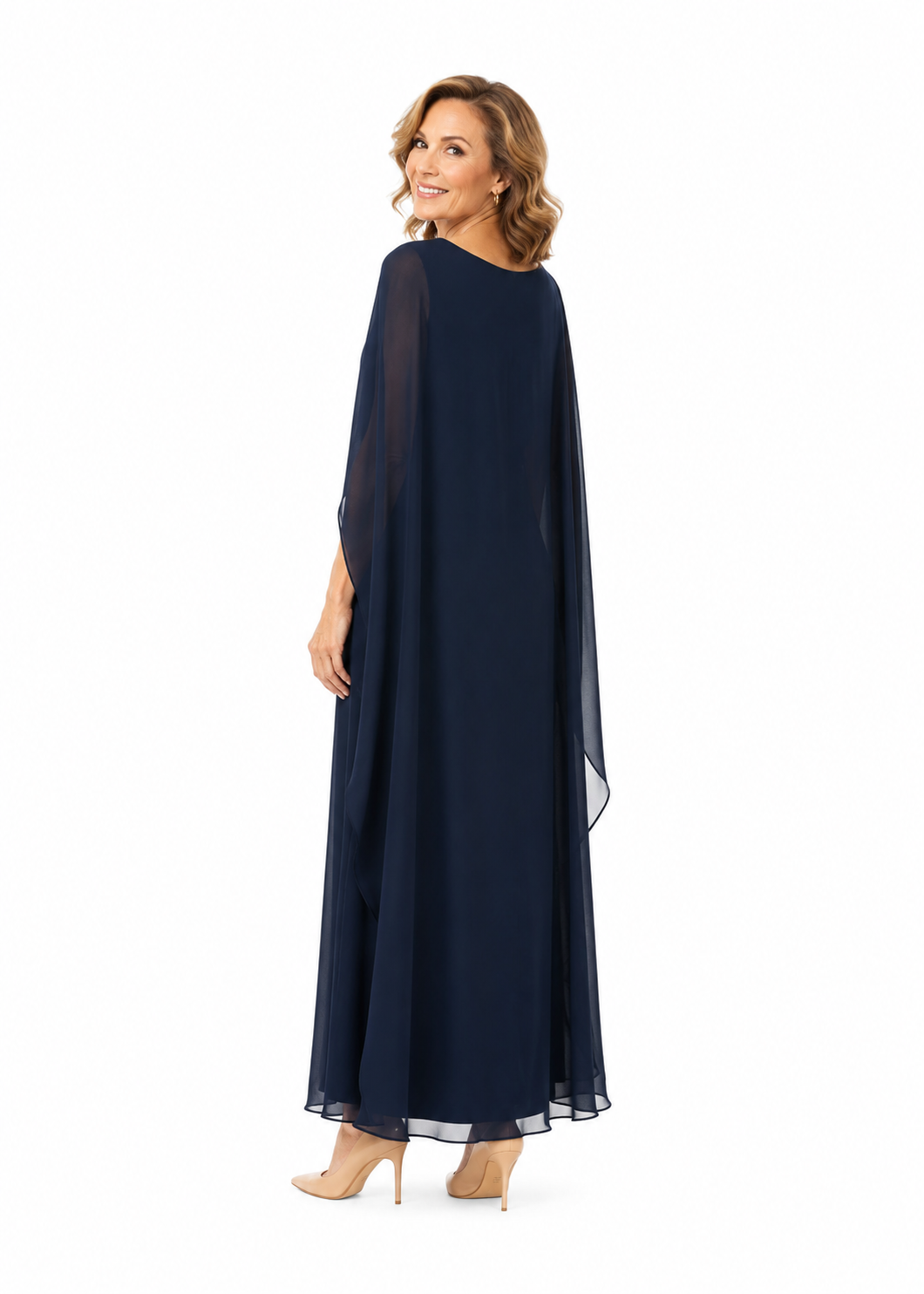 Arriendo de vestido largo azul marino con capa transparente