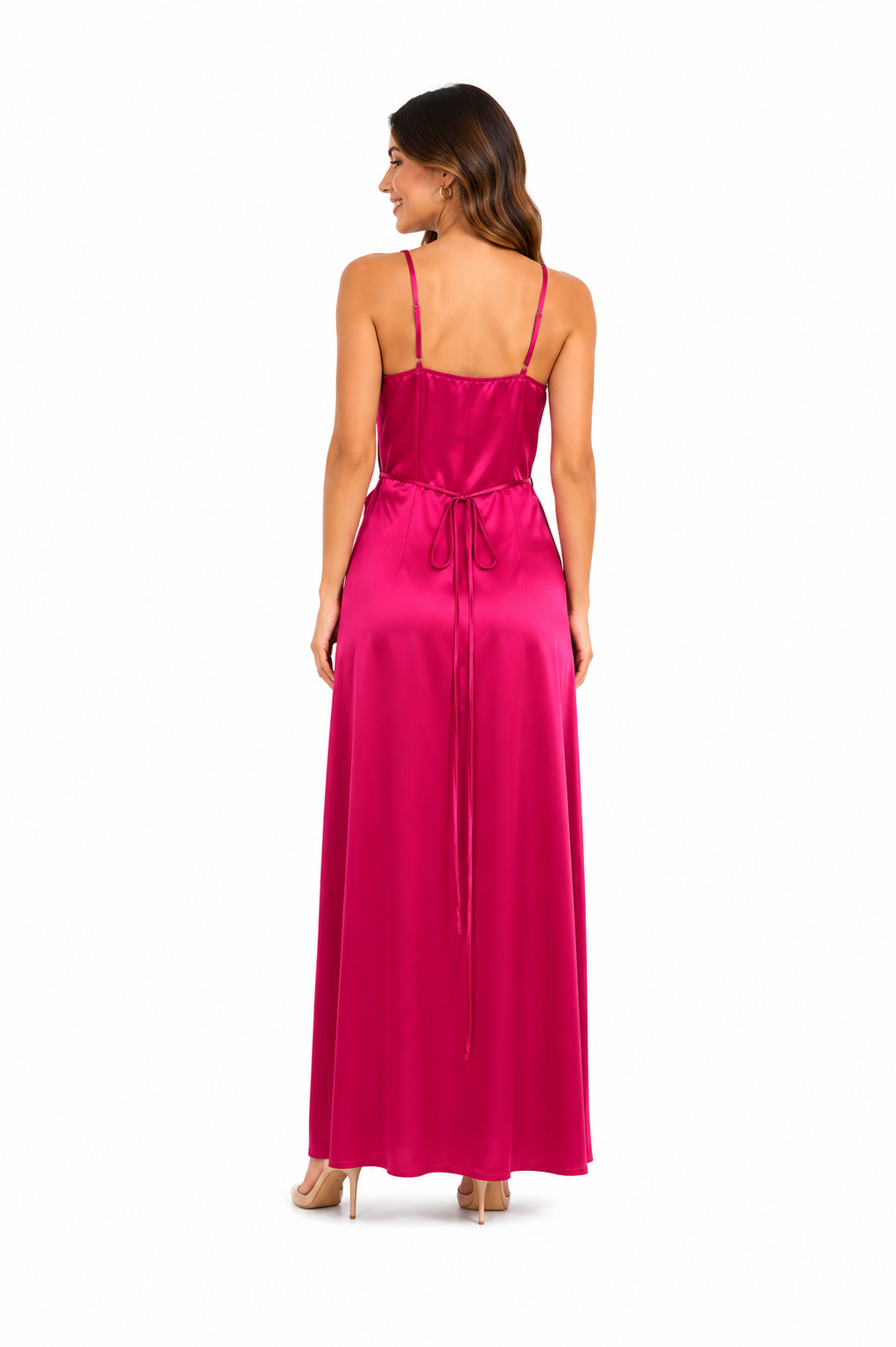 Arriendo de vestido largo de seda fucsia con rosado y vuelos, tiras ajustable y tajo
