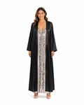 Arriendo de kimono negro de seda