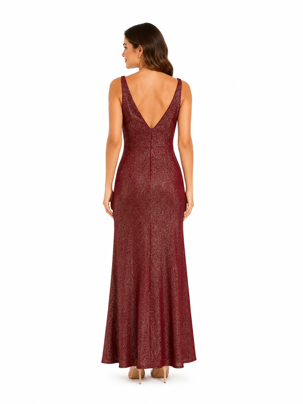 Arriendo de vestido largo burdeo con brillos escote en V asirenado