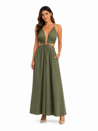 Arriendo de vestido largo verde militar con hebilla y cut out