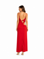Arriendo de vestido largo rojo asimétrico