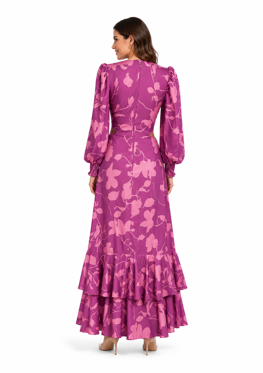 Arriendo de vestido largo con estampado y vuelos español