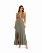Arriendo de vestido largo verde militar cut out y amarre en cuello