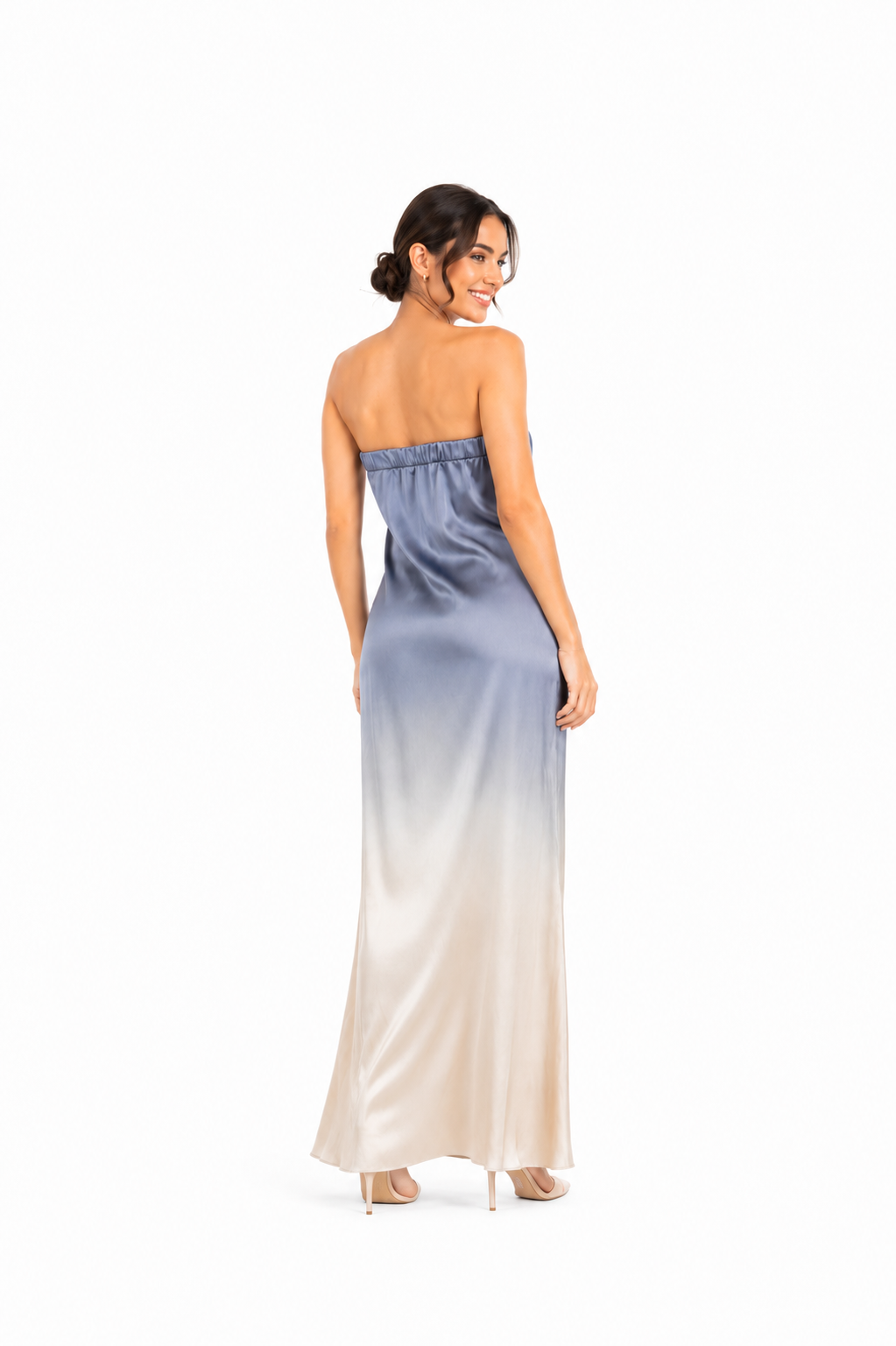 Arriendo de Vestido largo strapless seda natural teñido a mano degrade azul con café con leche