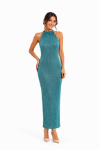 Arriendo de vestido tejido celeste con brillos largo