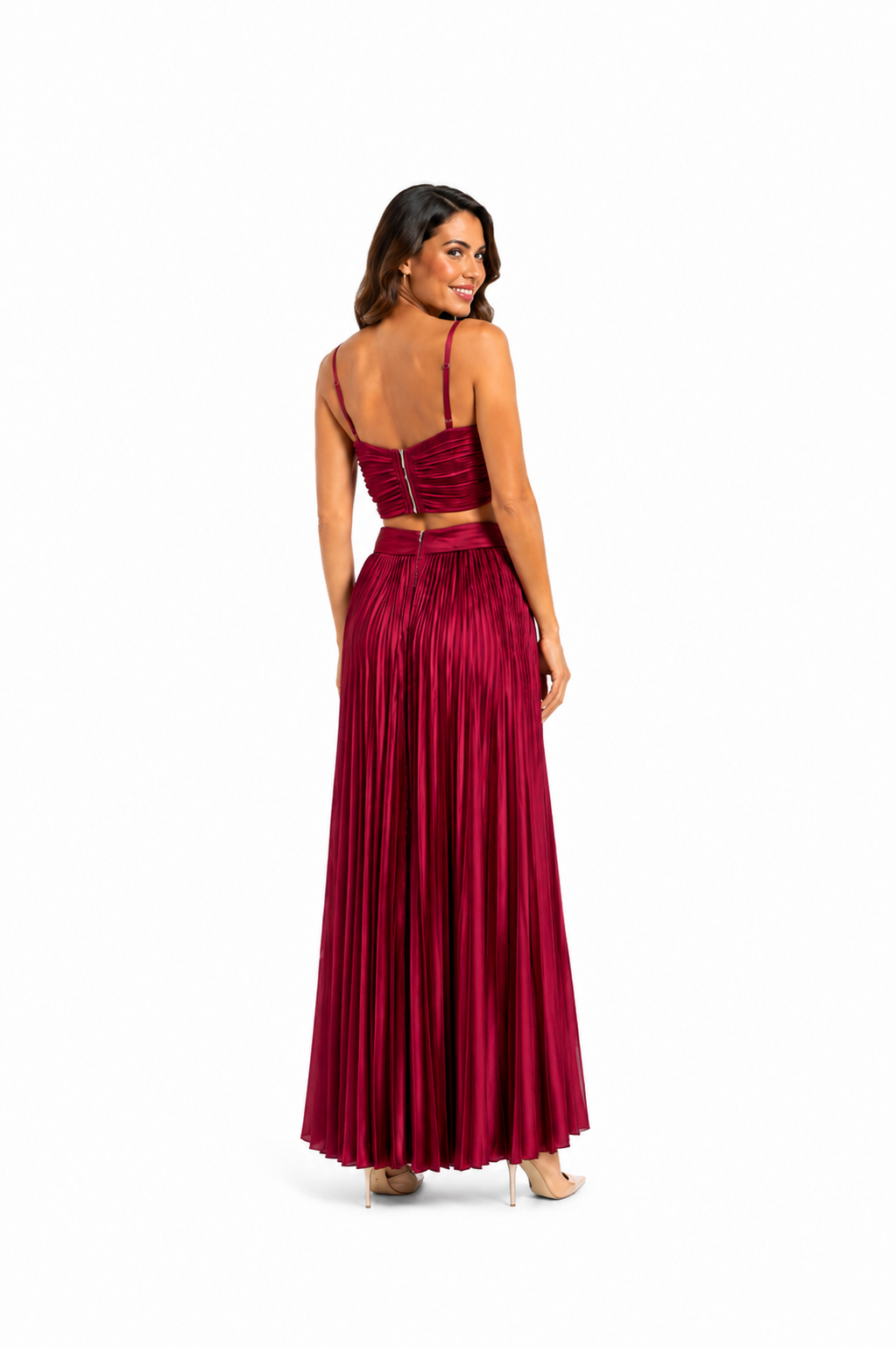 Arriendo de Vestido burdeo plisado largo marca minuet