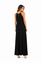 Arriendo de vestido negro largo con brillos ajustado