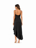 Arriendo de vestido largo marca Debut negro con vuelos