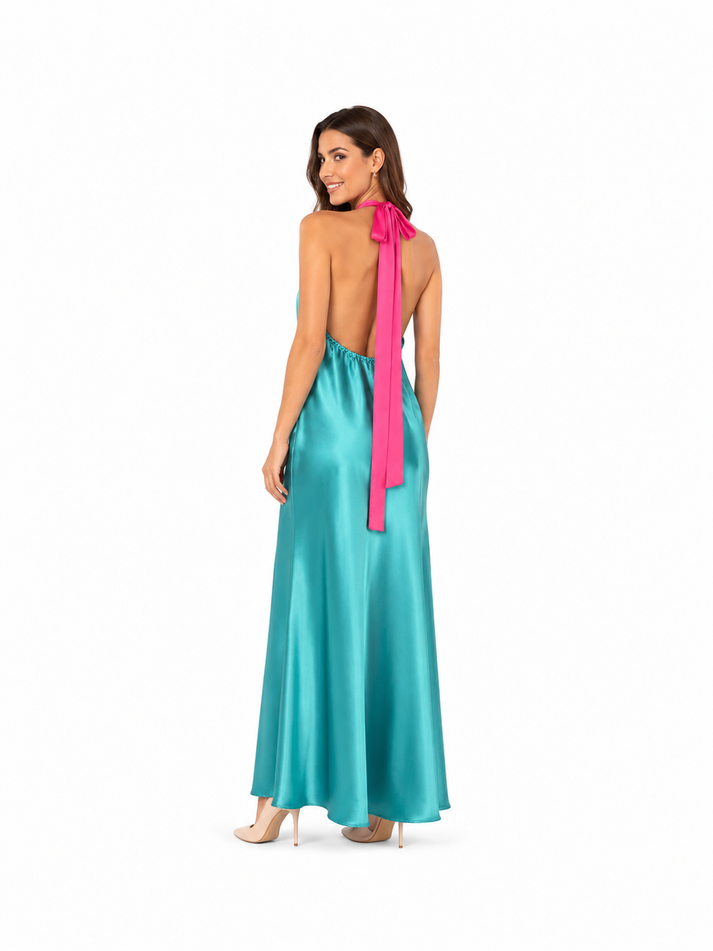 Arriendo de vestido celeste con fucsia halter largo