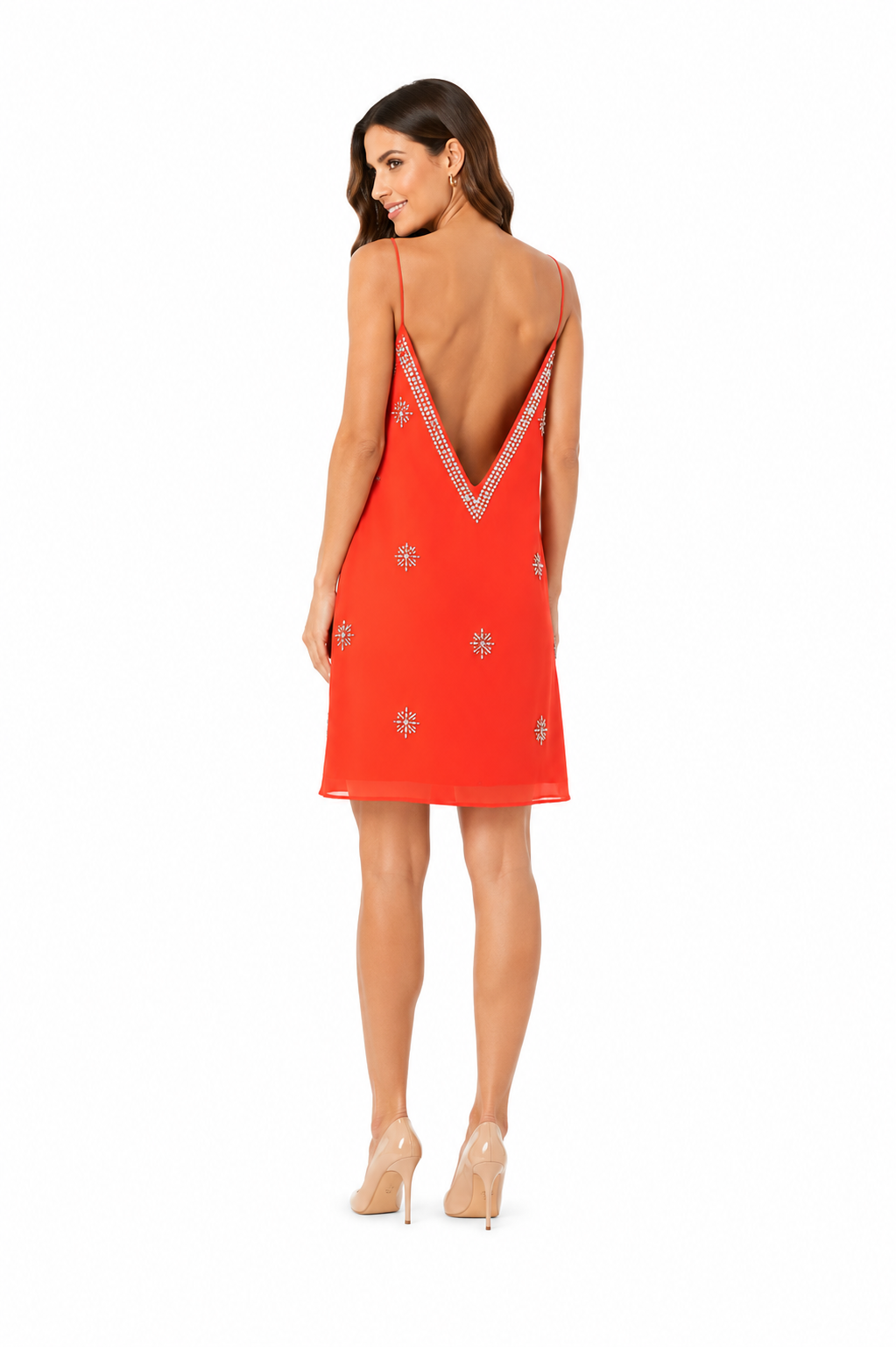 Arriendo de vestido corto rojo con detalles dorados