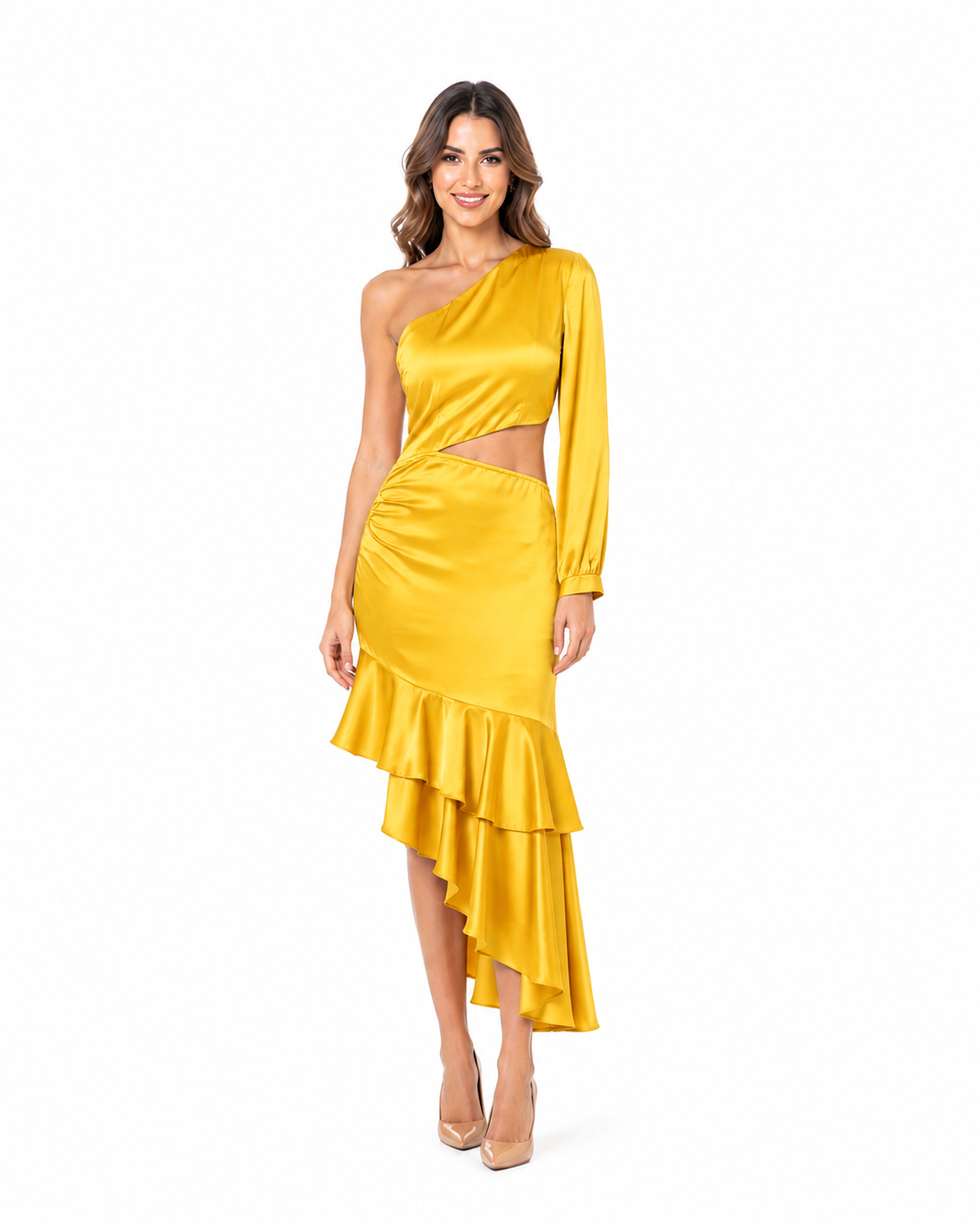 Arriendo de vestido largo dorado se seda con vuelos marca chic dress project único