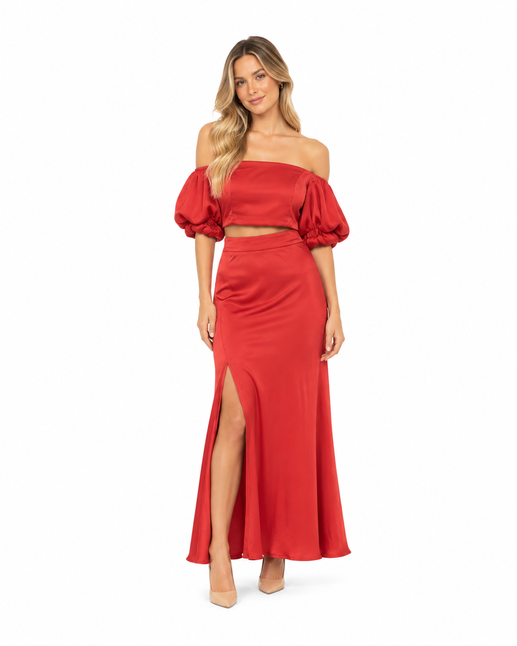 Arriendo de conjunto rojo con mangas