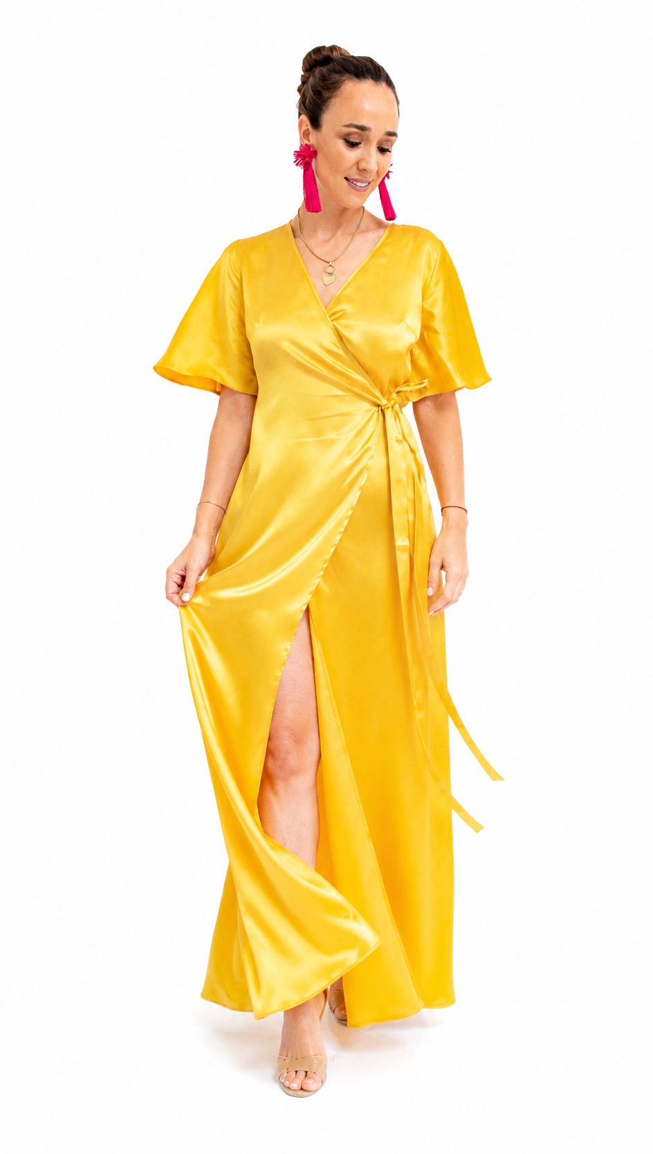 Arriendo de Vestido Largo dorado de seda con mangas cruzado