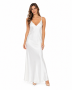 Arriendo de vestido largo blanco con tiritas de mostacillas y flecos en espalda S diseñadora Maca Ridal