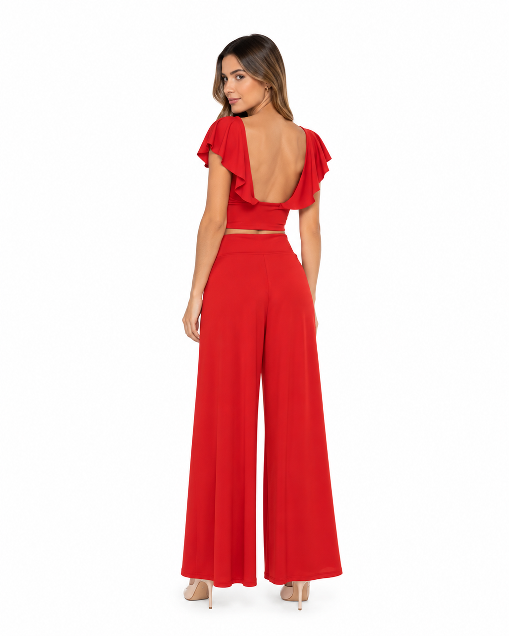 Arriendo de conjunto marca indala escote en v y tiras con manguitas