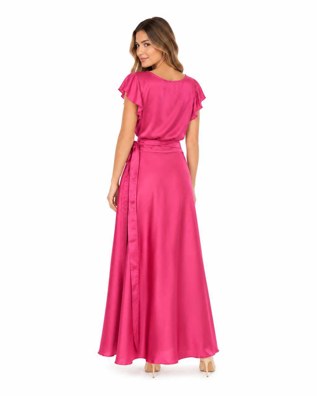Arriendo de conjunto largo de seda fucsia con vuelos en las mangas