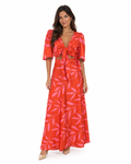 Arriendo de conjunto ajustable fucsia con flores en color naranjo