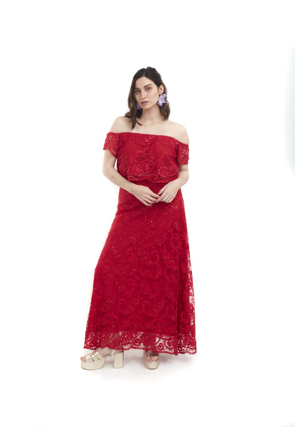 Arriendo de Conjunto rojo con mostacillas
