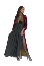 Arriendo de Kimono burdeo de seda marca Chic Dress Project